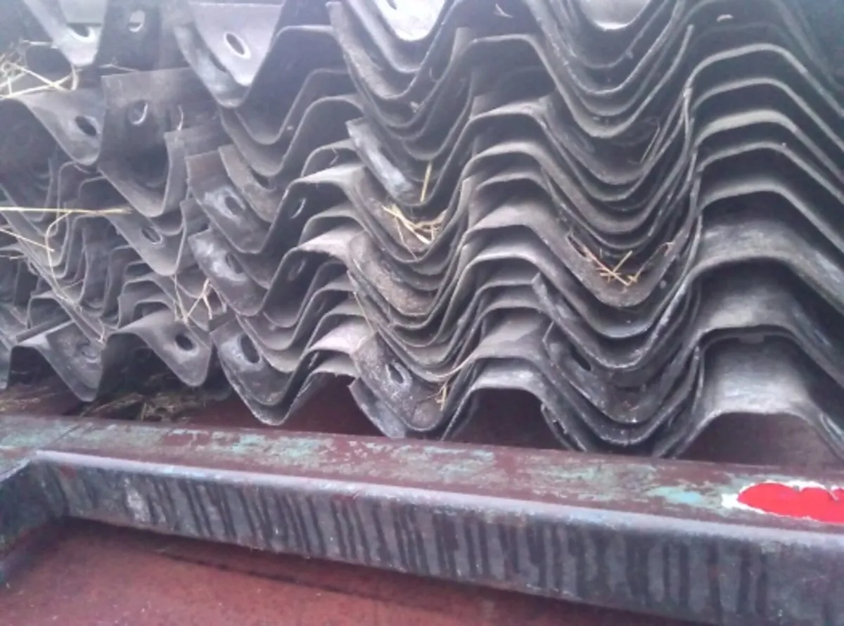 Concrete Sleepers & Crash Barriers for sale - Image 3