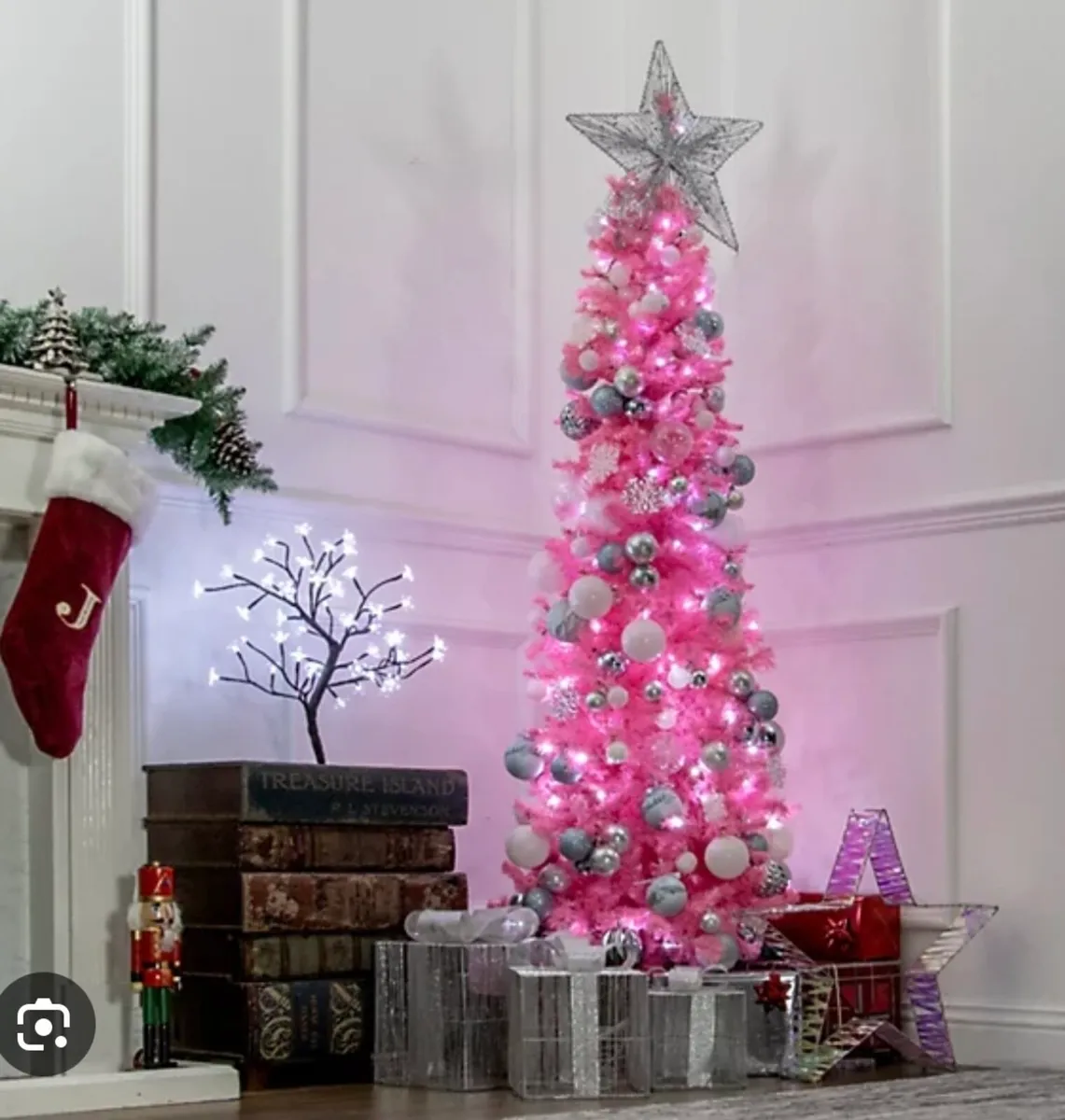 Free furniture** - Image 2