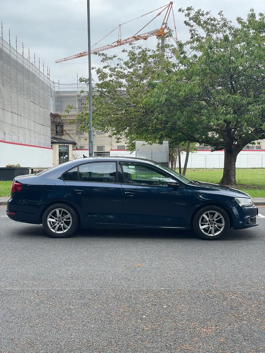 Volkswagen Jetta 71,000 miles - Image 4