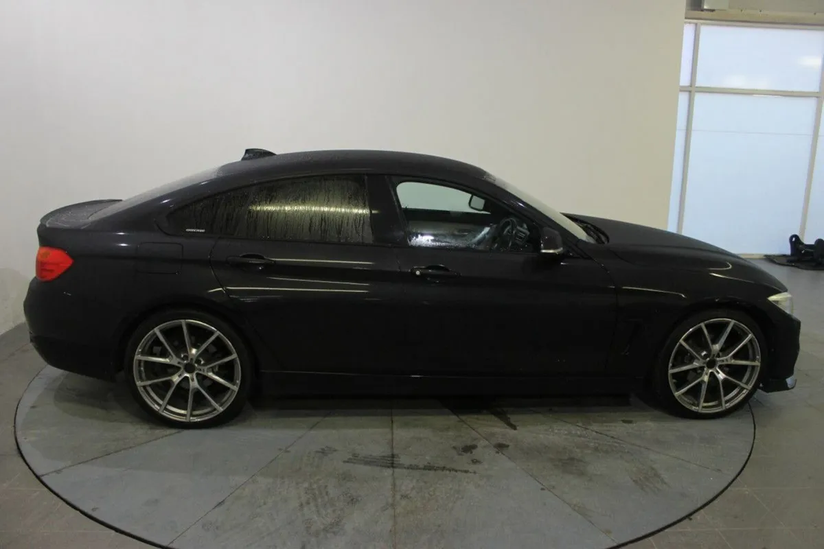 BMW 4-Series 418d Sport Auto - Image 3