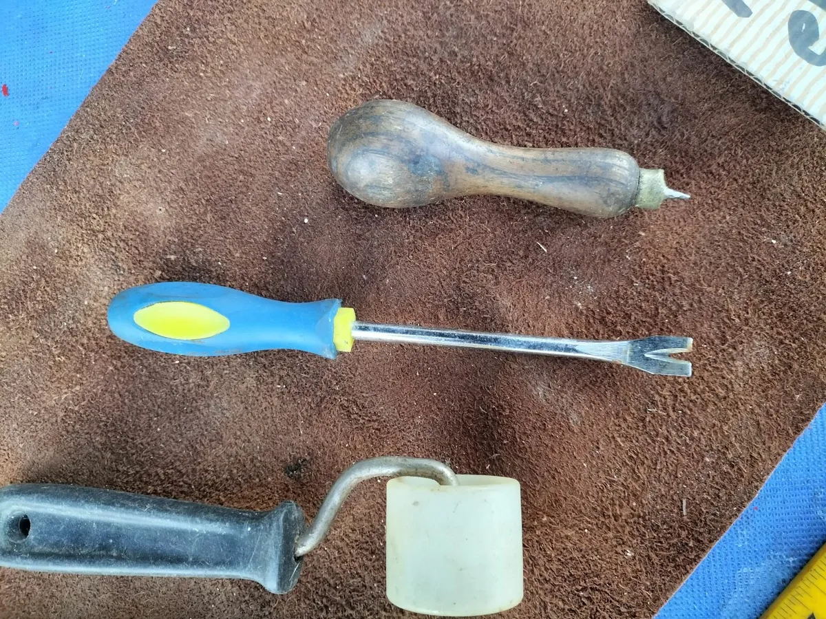 Leatherwork Tools + Leather - Image 3