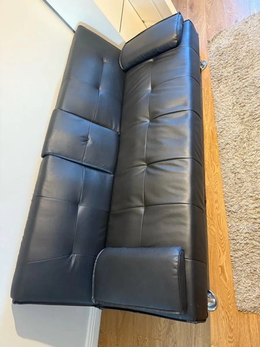 sofa - Image 2