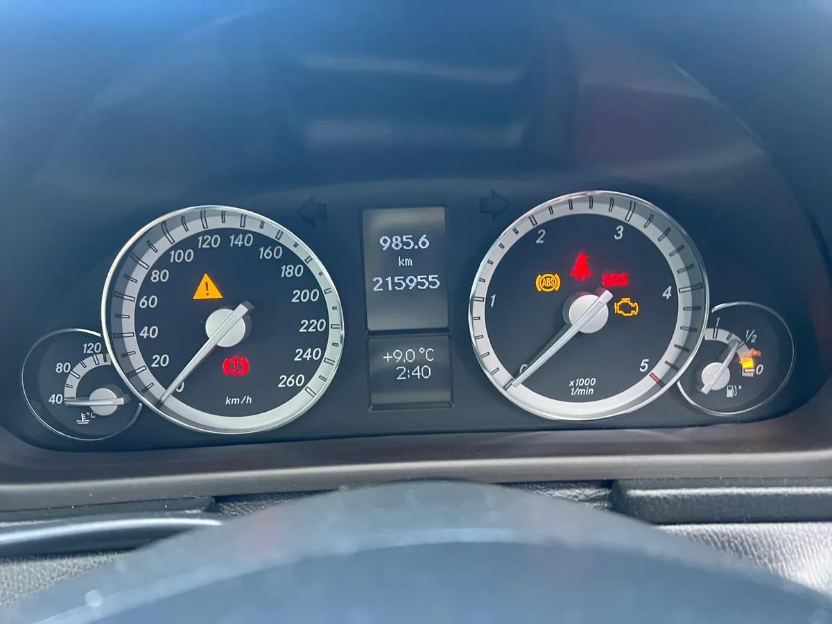 Mercedes-Benz C 200 CDI Sports Coupe - Image 4