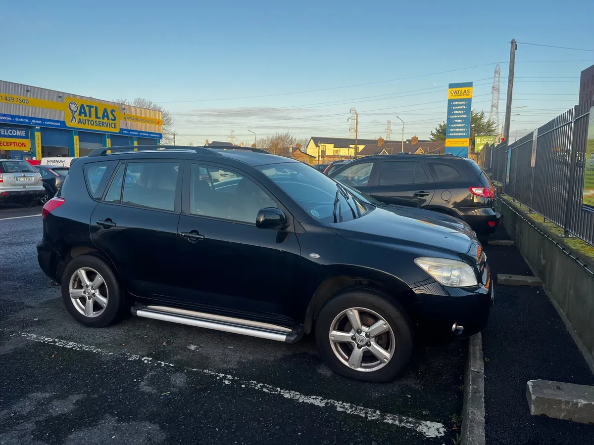 Toyota RAV4 4x4 PETROL - Image 4