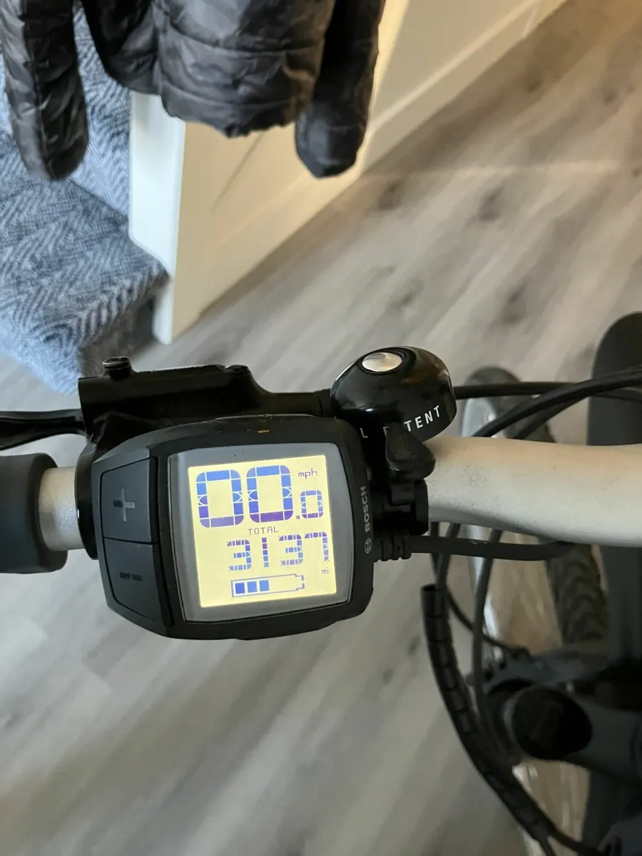 Carrera Crossfuse Electric Bike – Bosch Mid Drive - Image 1