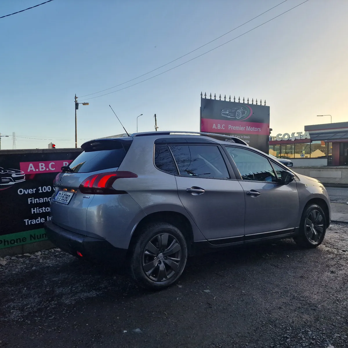 Peugeot 2008 2017 - Image 3