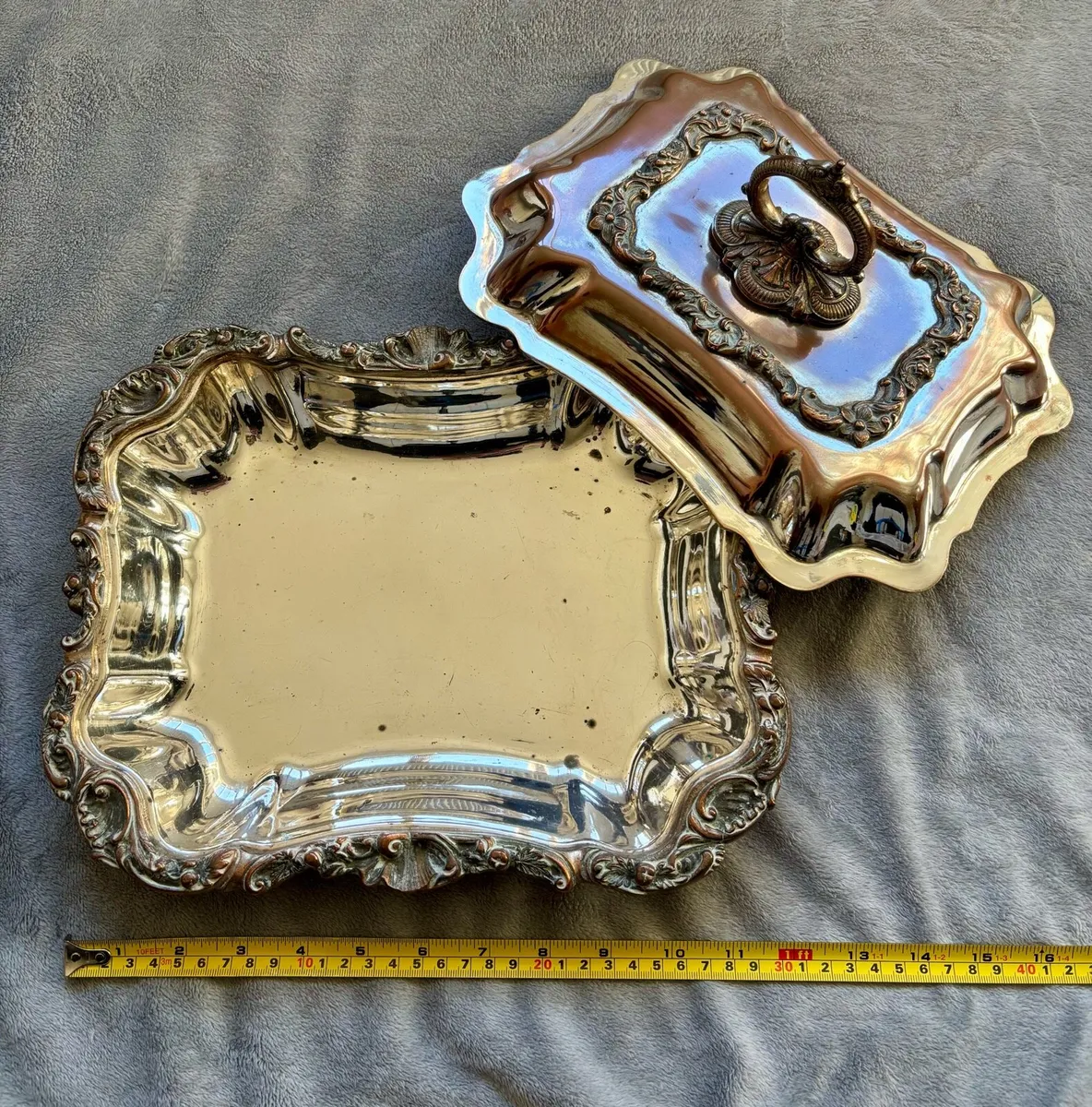 Silver-plated serving dish and lid - Image 2