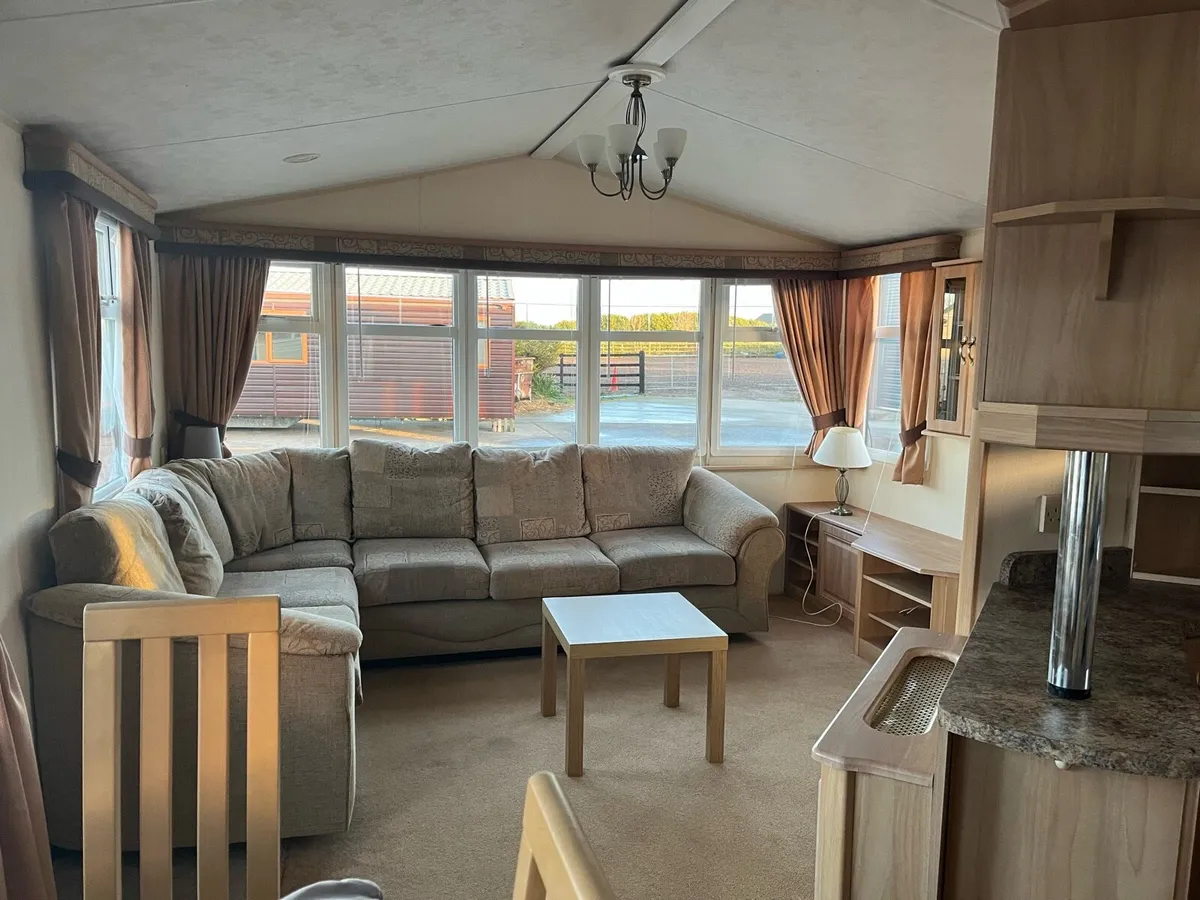 Willerby Granada 2BRs mobile home - Image 2