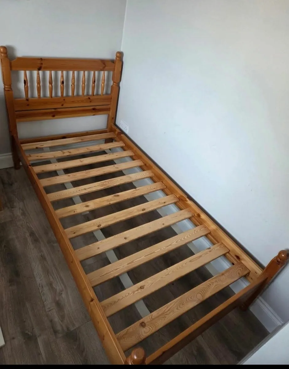 Solid wood quality sturdy single bed frame