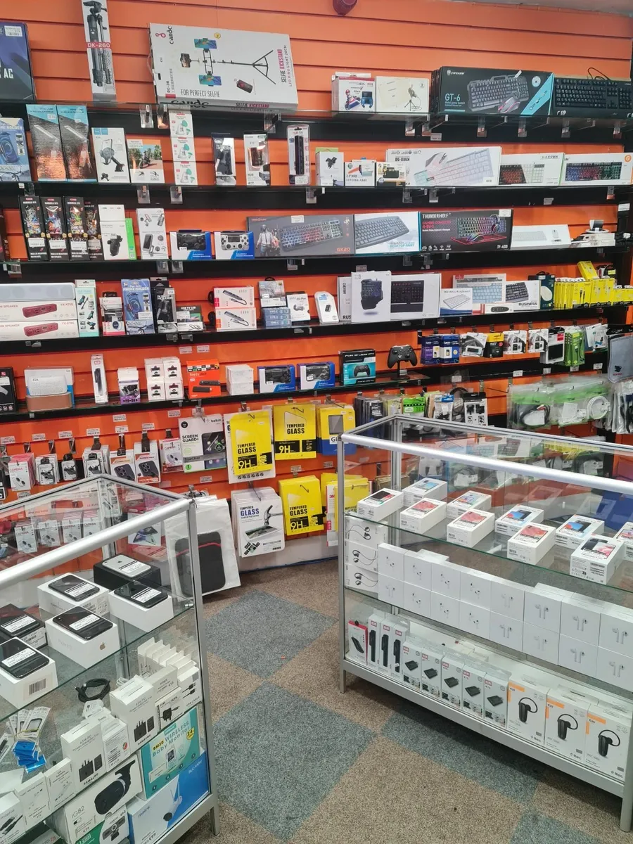 Iphone 15 128GB NEW - Image 2