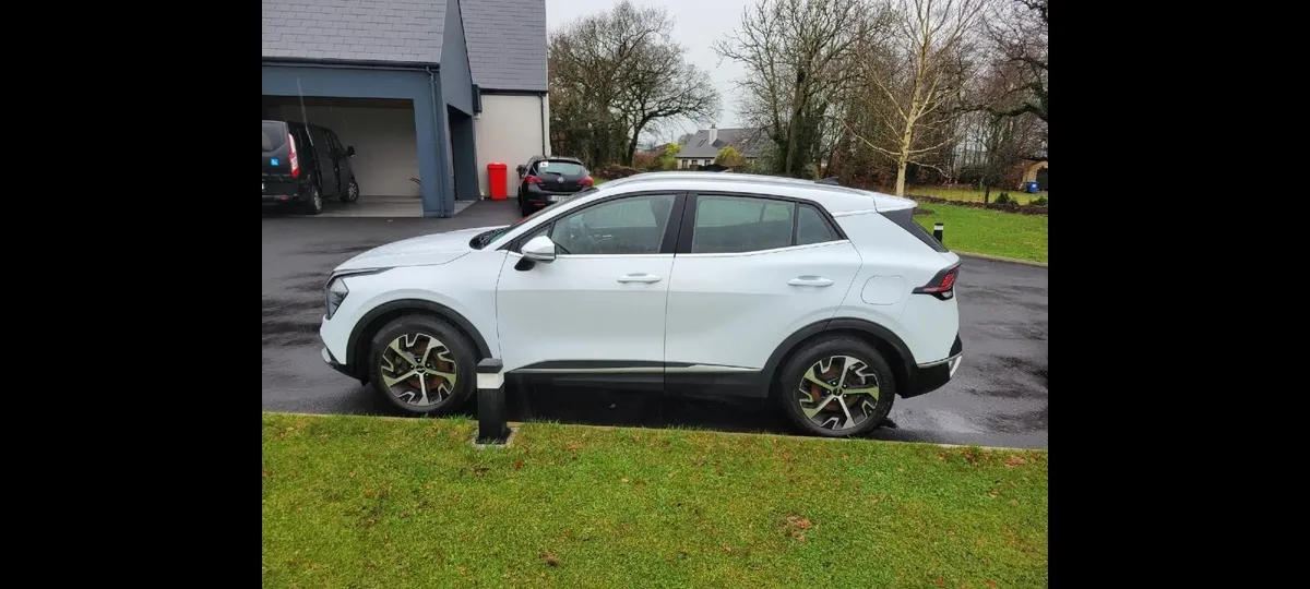 Kia Sportage 2022 - Image 2