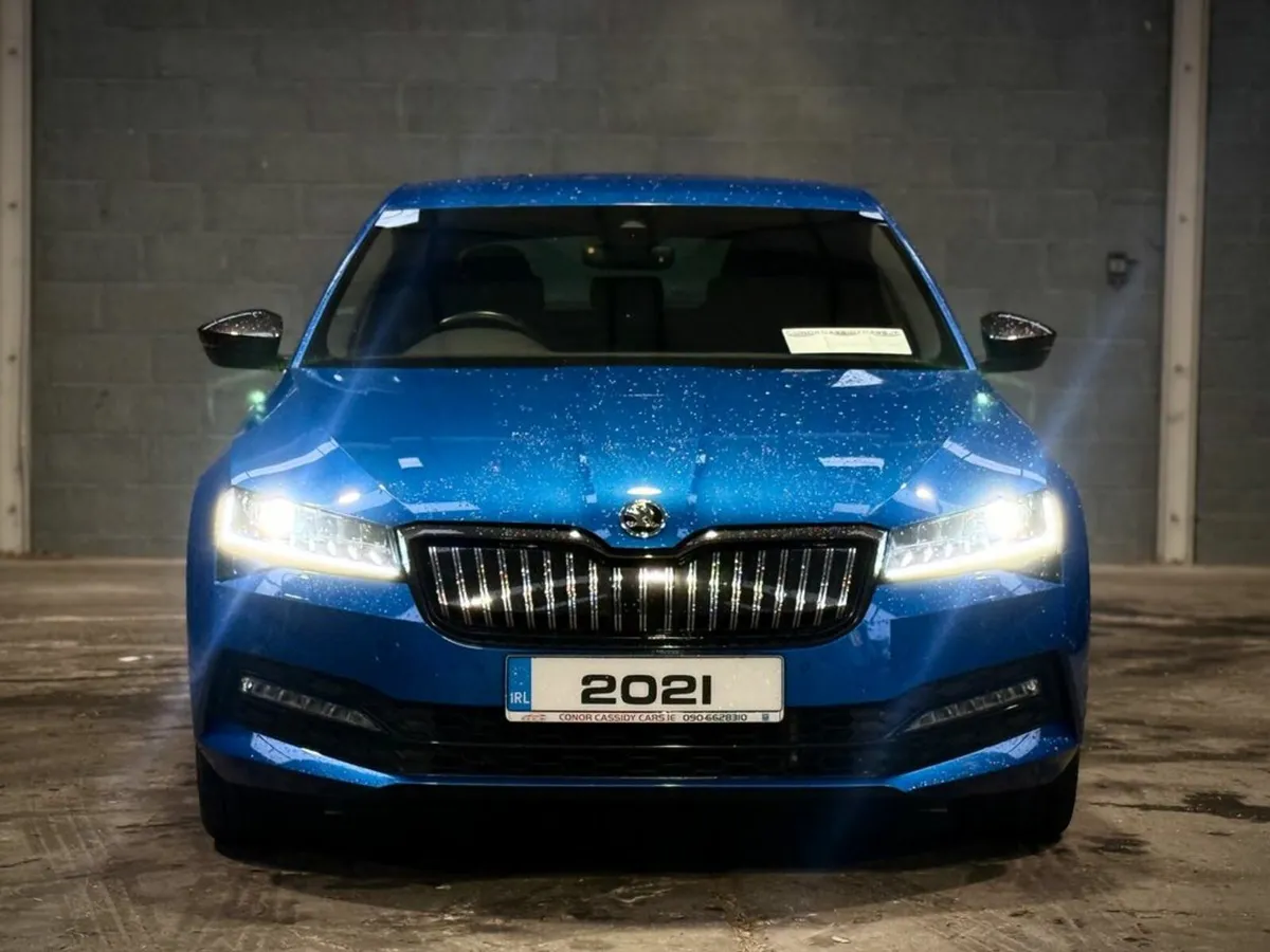 Skoda Superb SPORTLINE PLUS IV DSG - Image 3