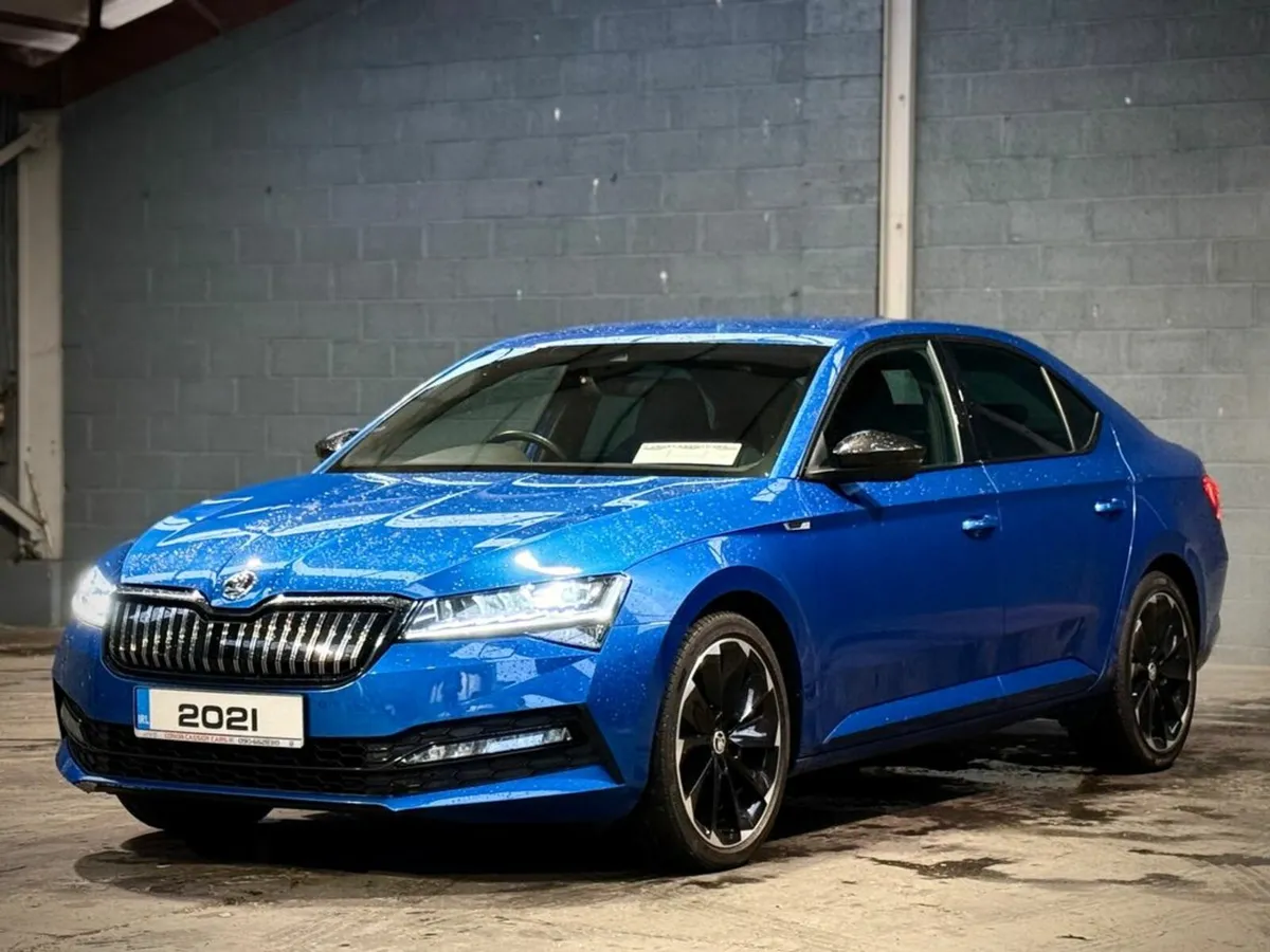 Skoda Superb SPORTLINE PLUS IV DSG - Image 4