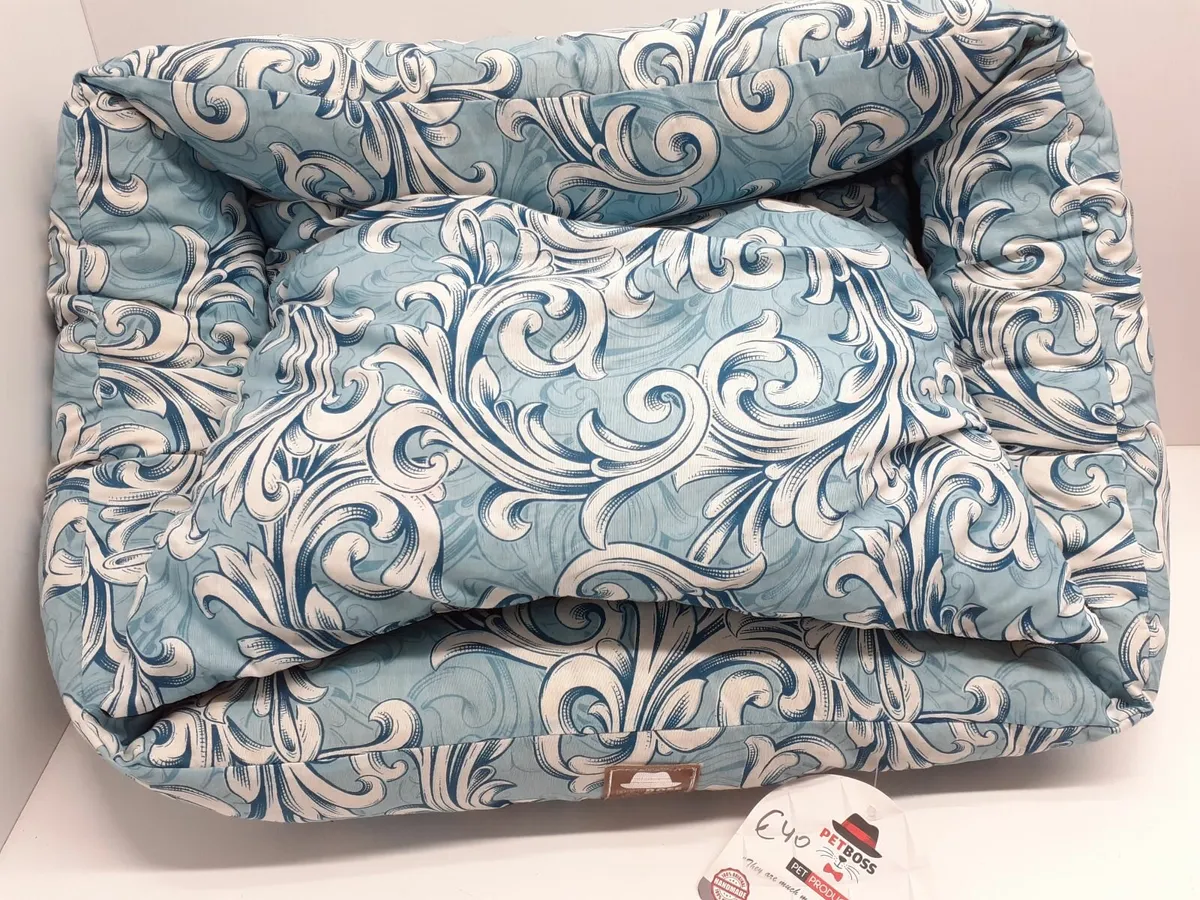 Online Auction Of A Goodie Box For Dogs & More! - Image 3