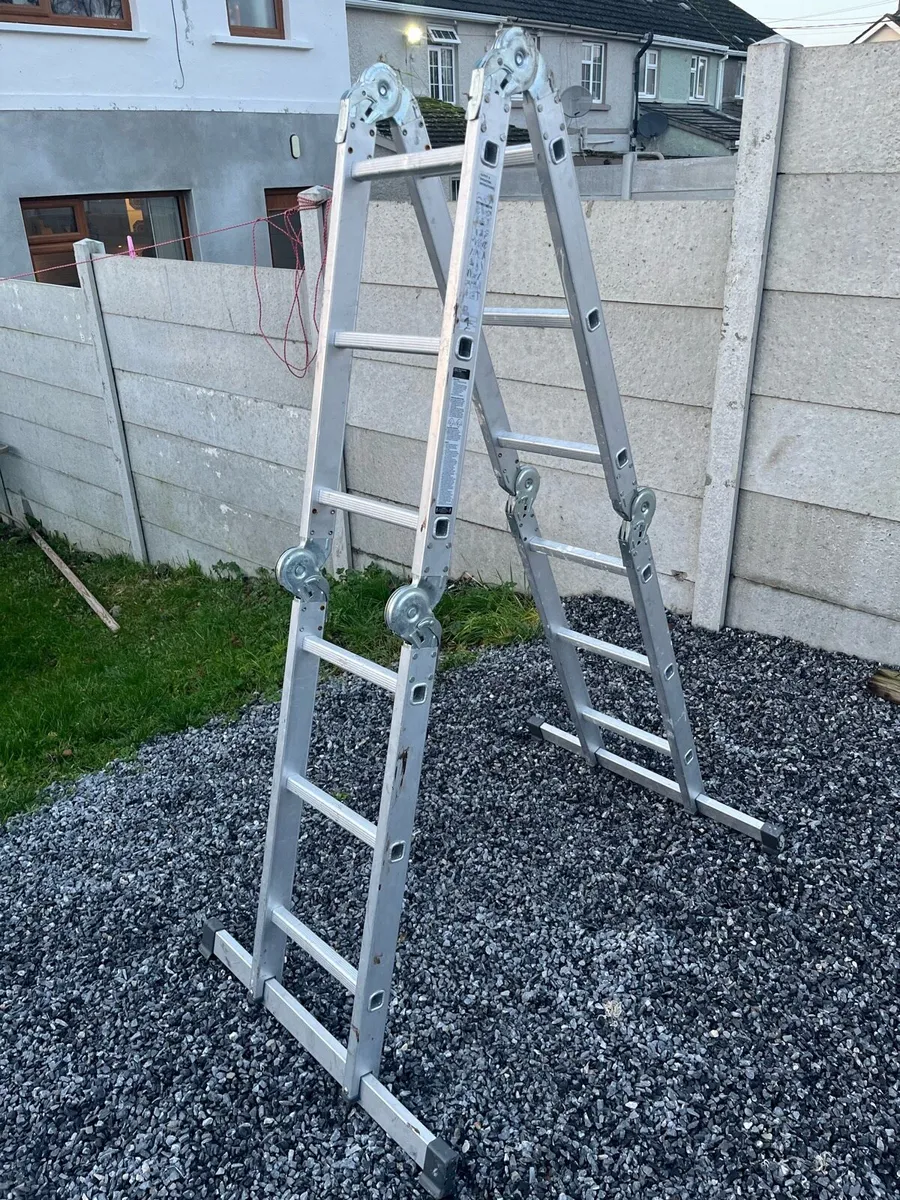 Three way step ladder - Image 1