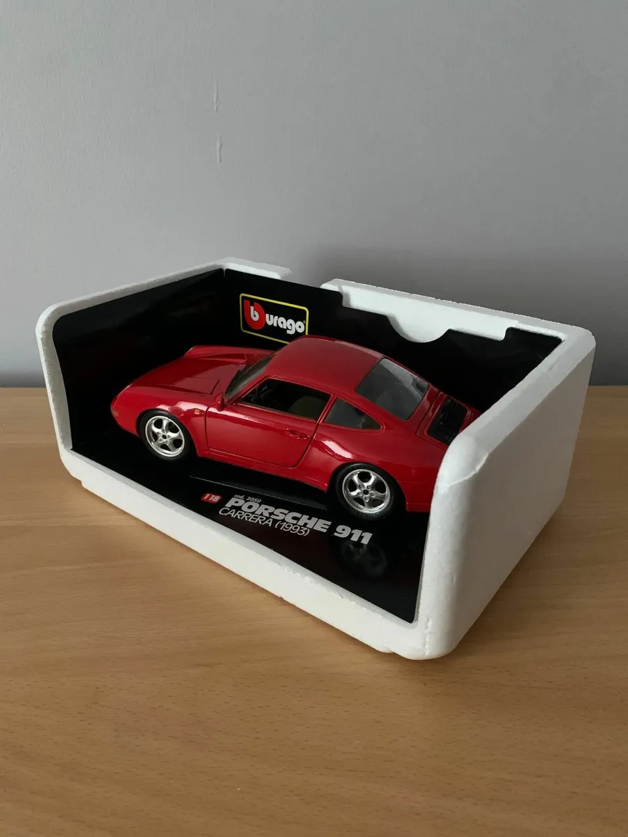 1993 Porsche 911 Carrera 1/18 Burago Model Car - Image 3