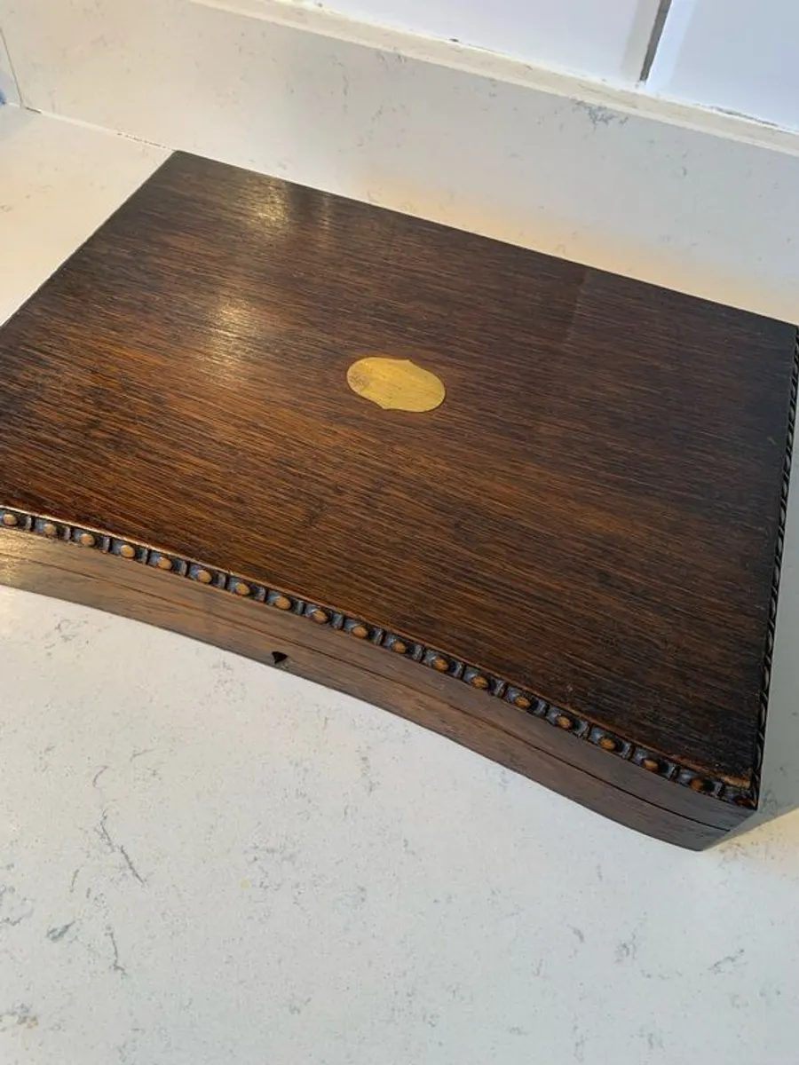 Vintage EPNS cutlery set in original oak canteen. - Image 2