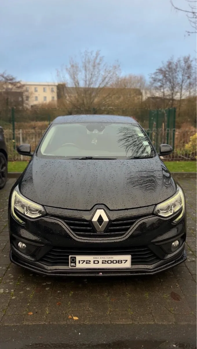 2017 Renault Megane - Image 2