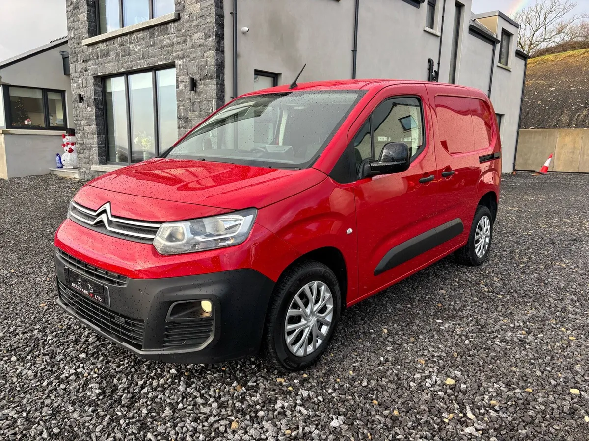 212 Citroen Berlingo 1.5 Enterprise (100bhp) - Image 3