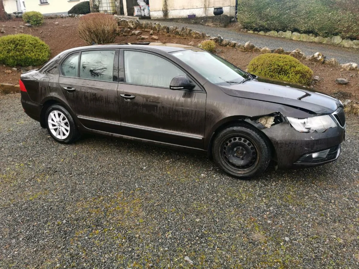 14 Skoda Superb - Image 3