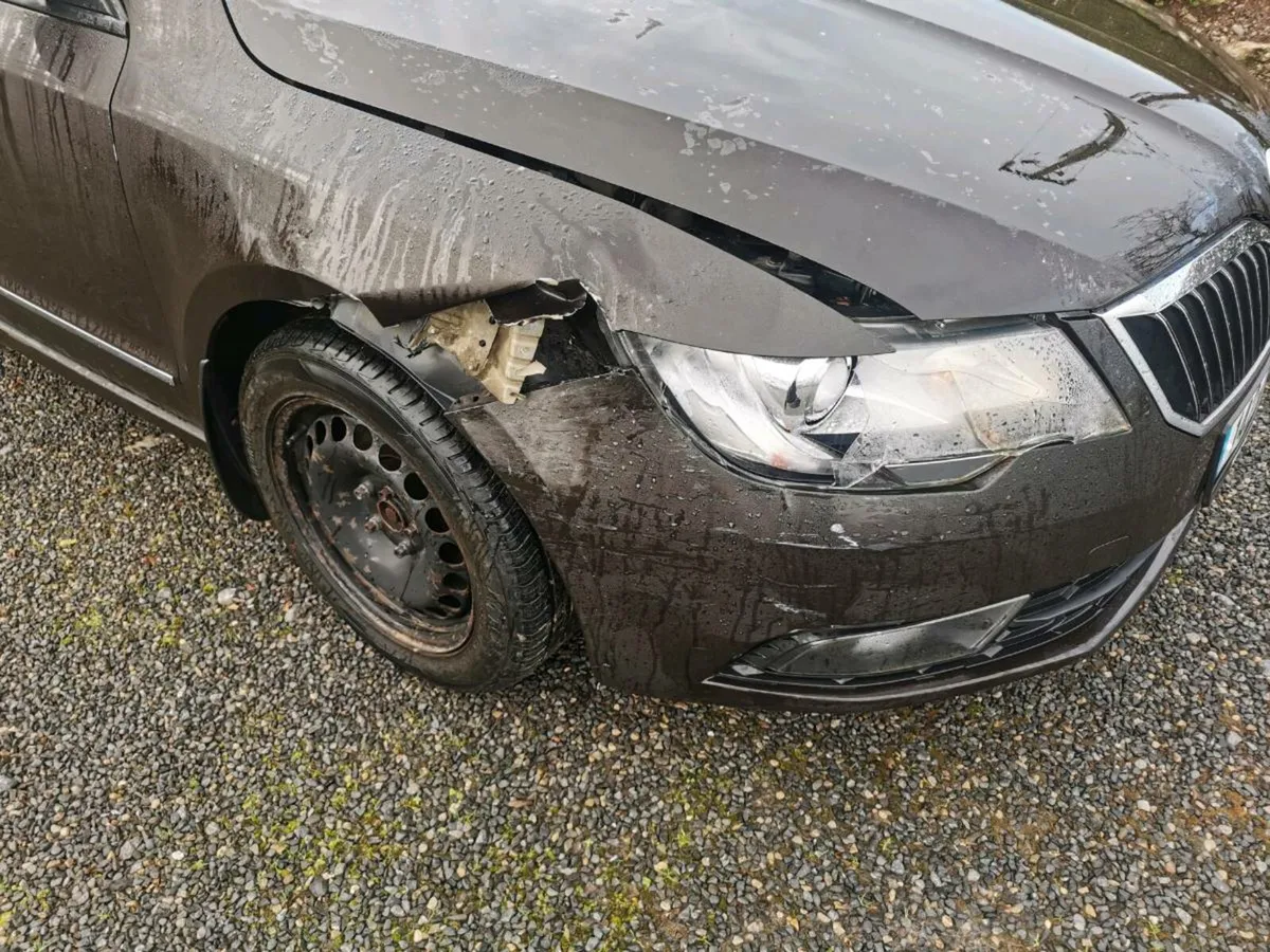 14 Skoda Superb - Image 4