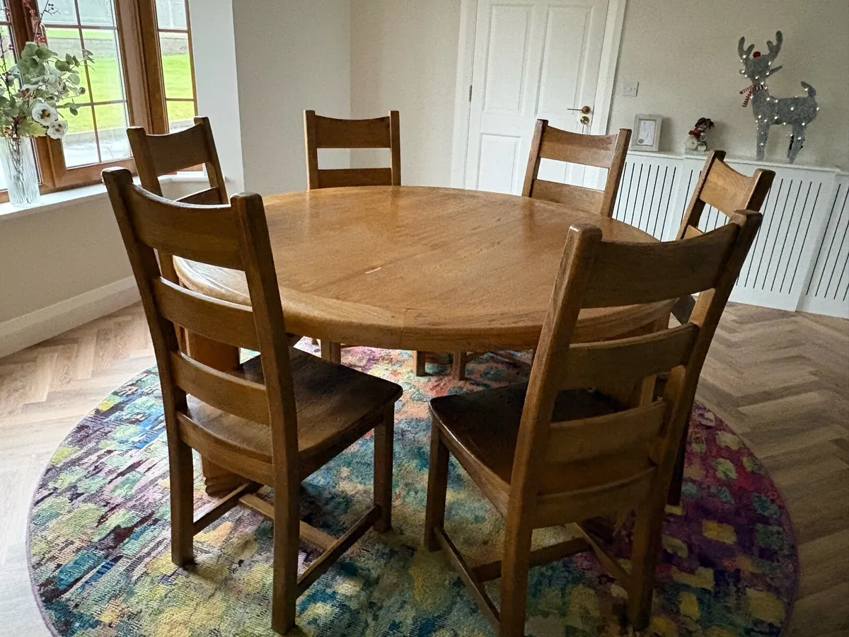 1.5M Oak round dinning Table & Chairs - Image 1