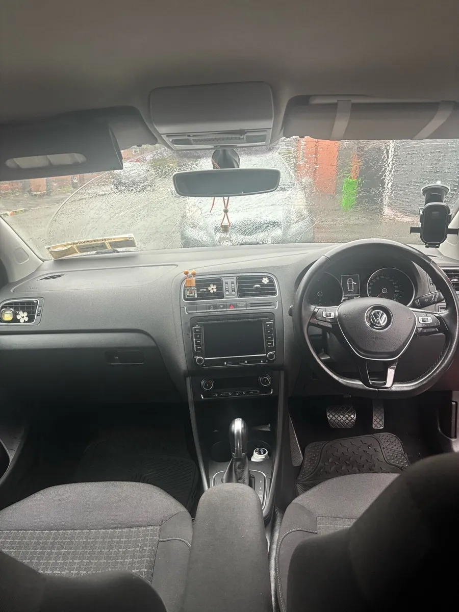 Volkswagen Polo - Image 2