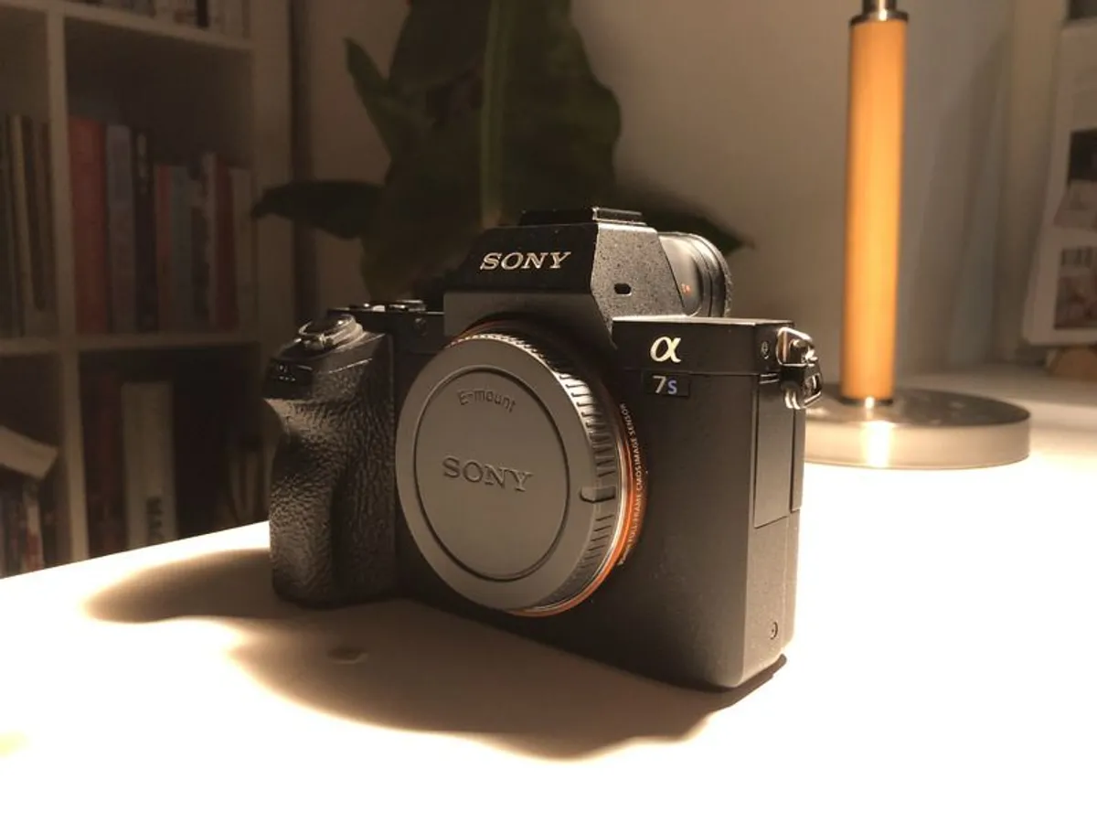 Sony a7SII - mirrorless camera - Image 1