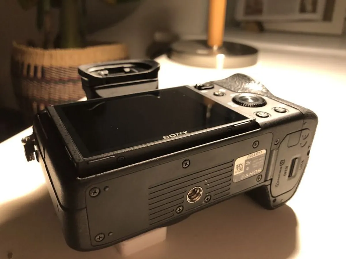 Sony a7SII - mirrorless camera - Image 3