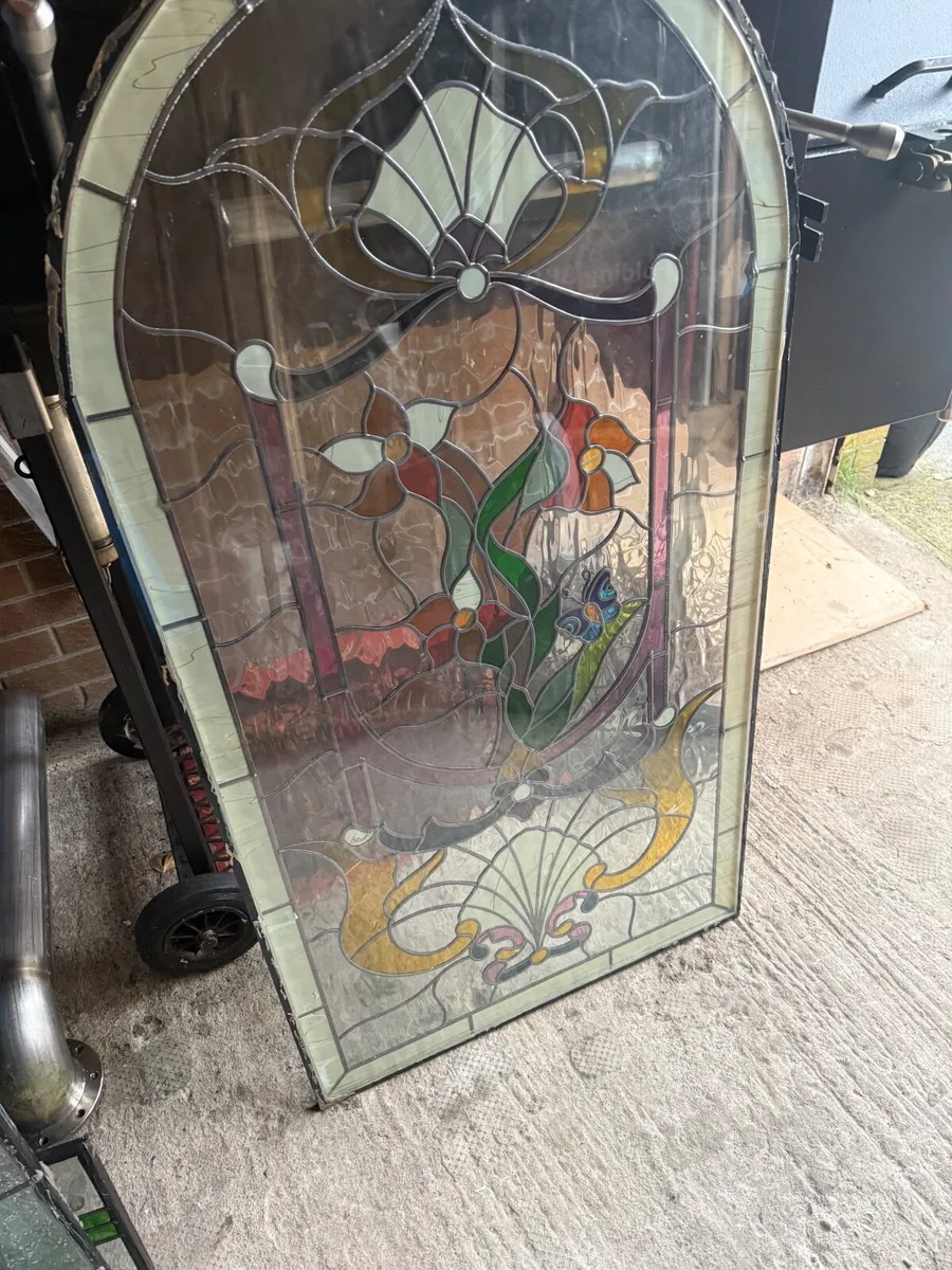 Stained glass - Image 2