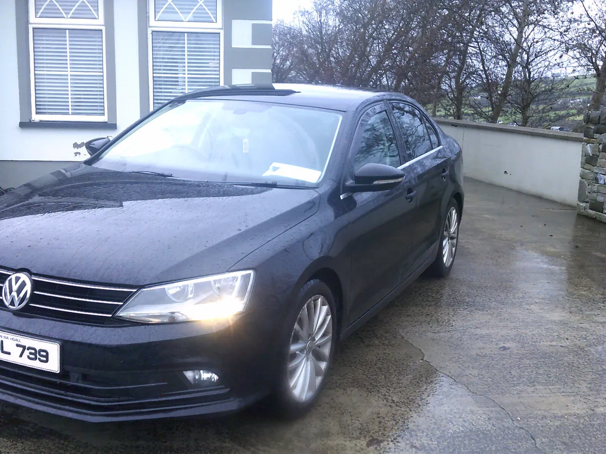 Volkswagen Jetta 2017 - Image 3