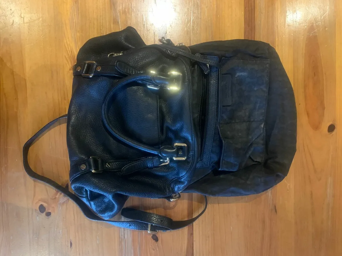 Micheal Kors Black Handbag - Image 3