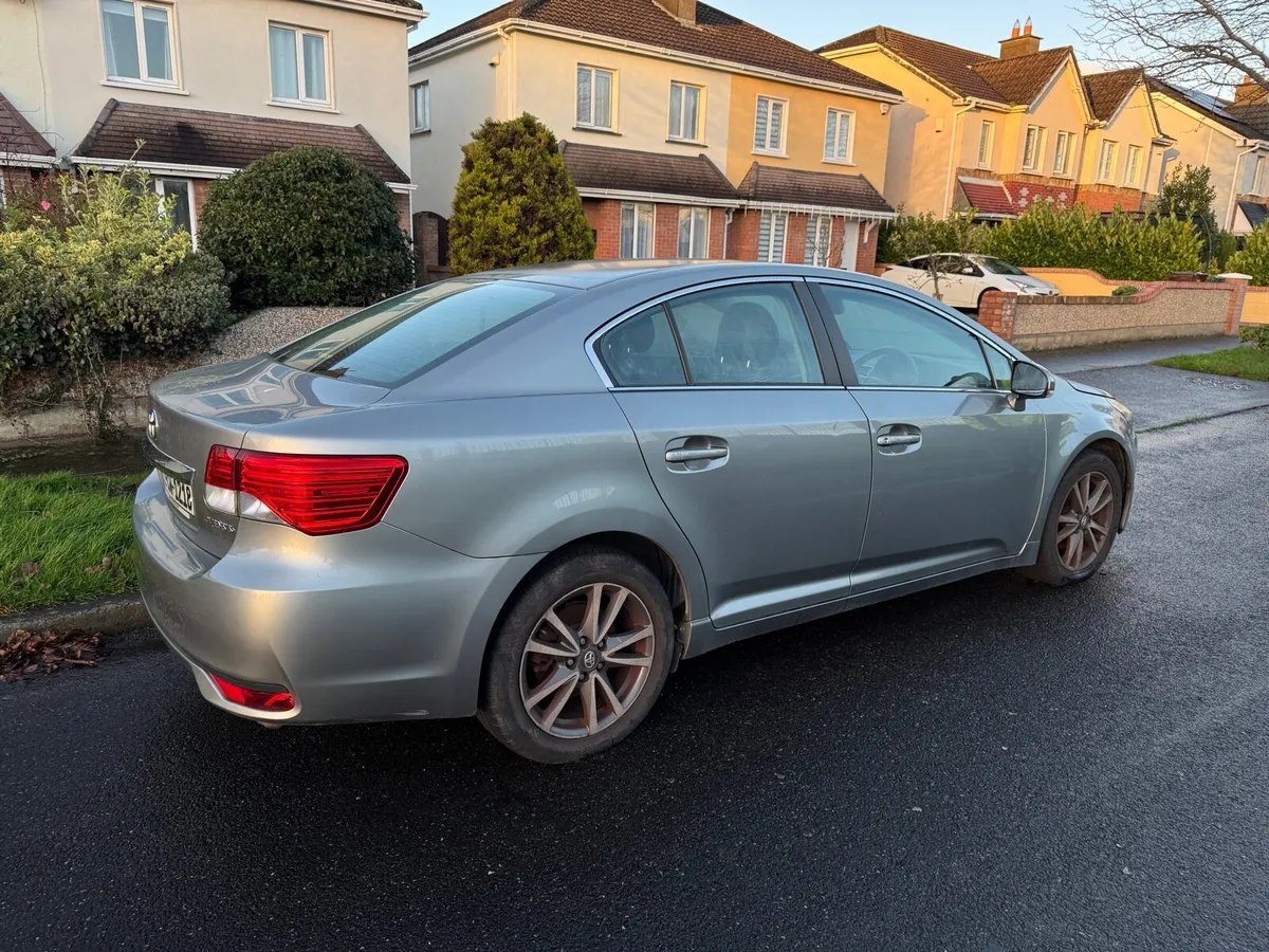 Toyota avensis - Image 4