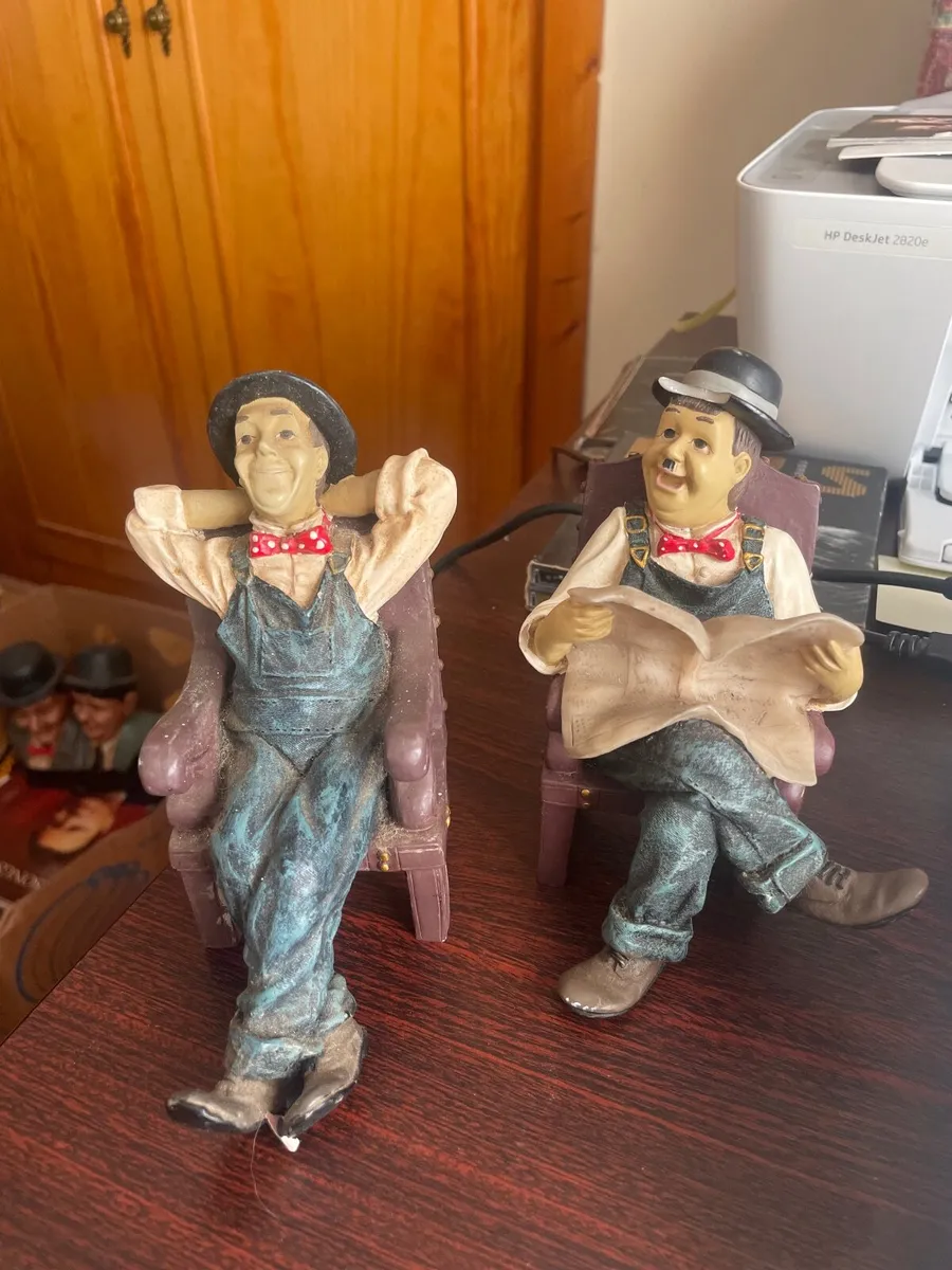 PAIR OF RESIN COLLECTABLE  LAUREL  & HARDY