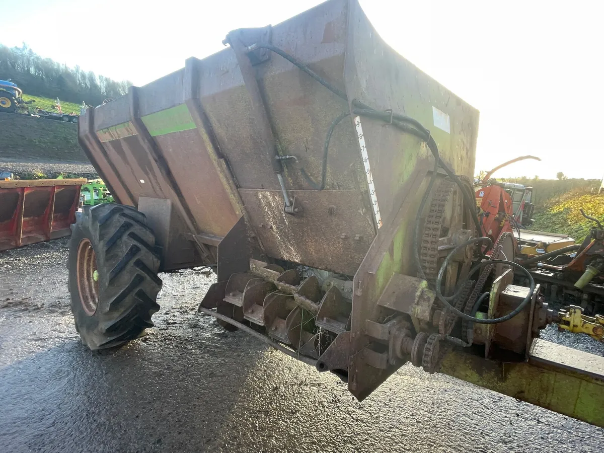 Dowdeswell  multispread muck spreader - Image 2