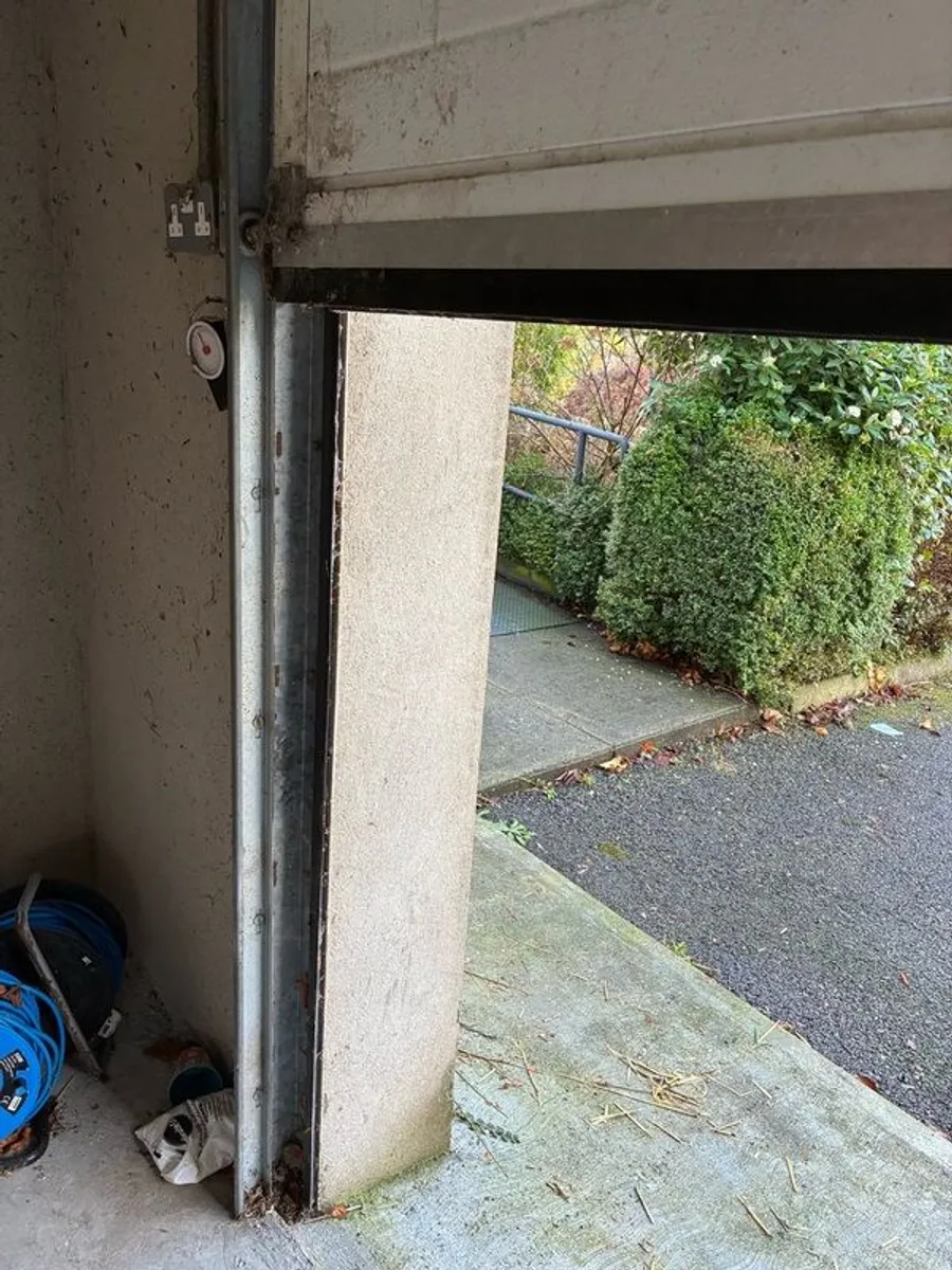 automatic garage door - Image 2