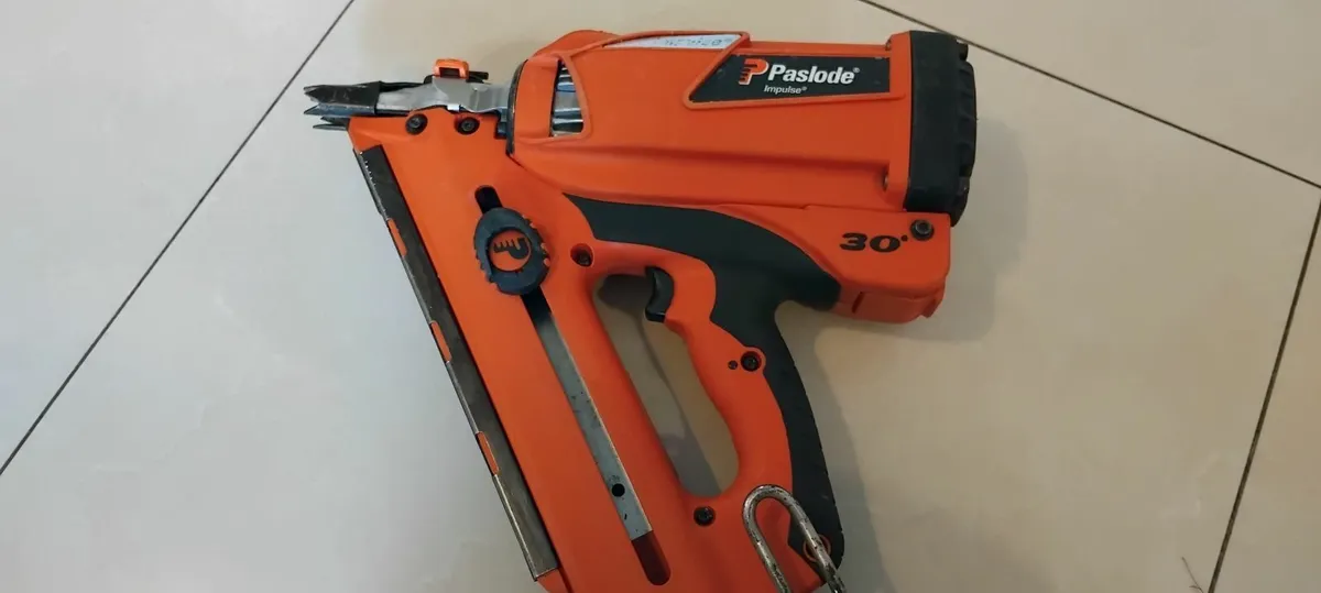 Paslode IM350+ Lithium Nailer "Fully Serviced" - Image 4