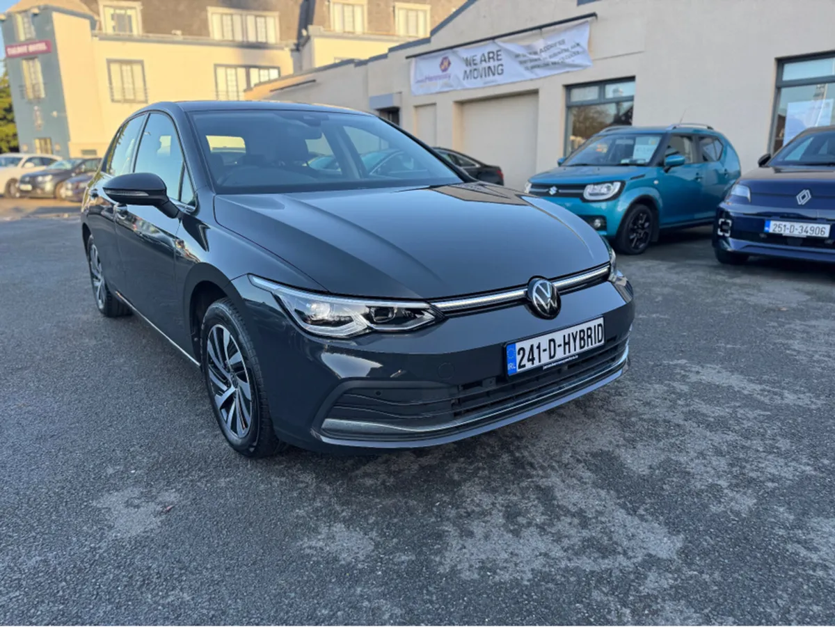 Volkswagen Golf STYLE TSI E-HYBRID S DSG - Image 1