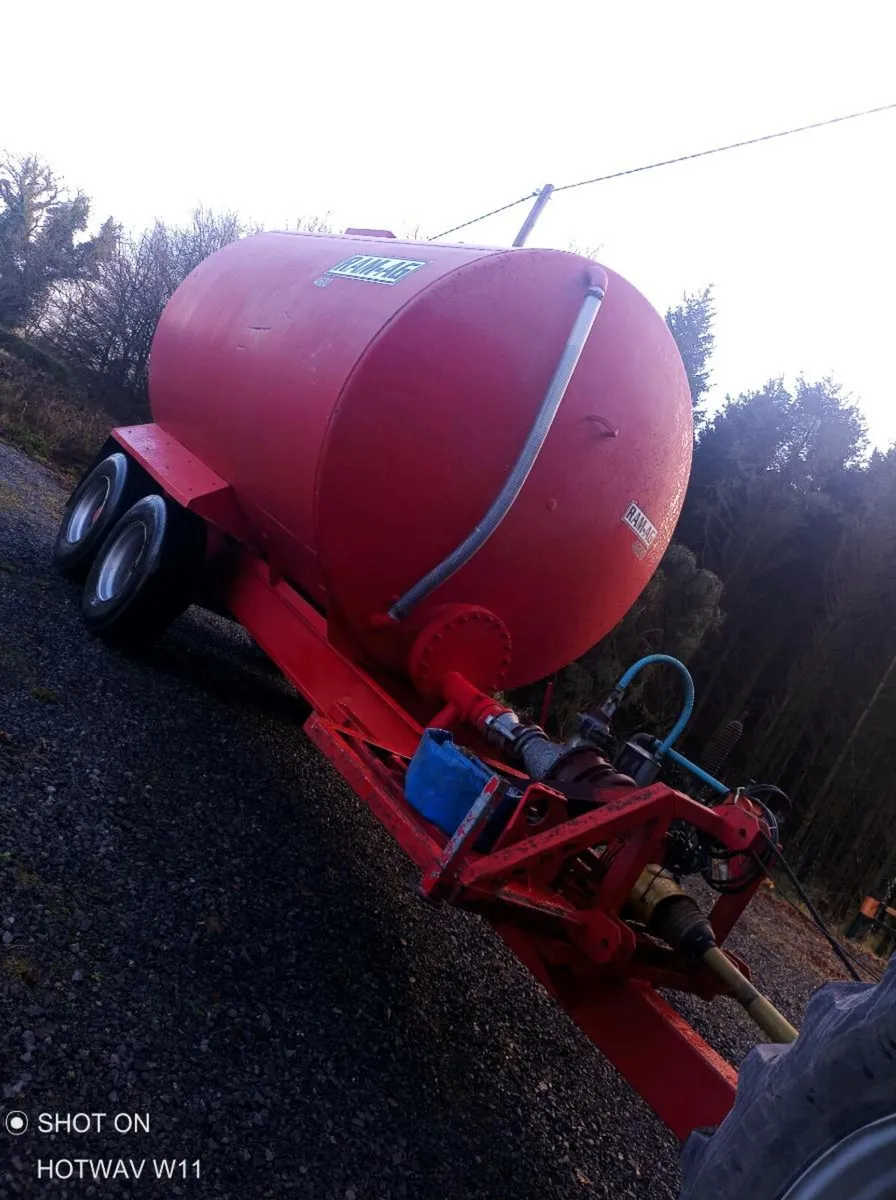 Nurse tank with pump and compressor - Image 1