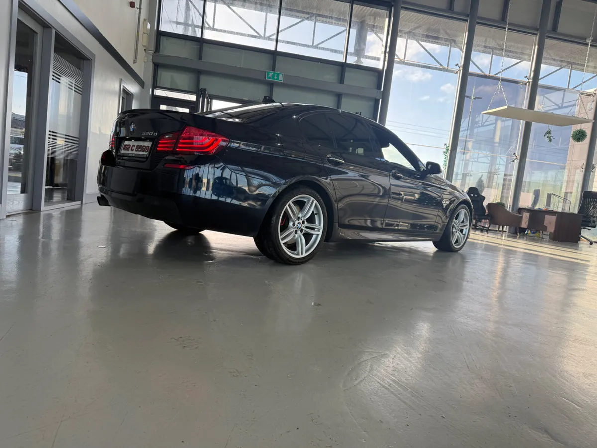 BMW 5-Series 2016 - Image 3