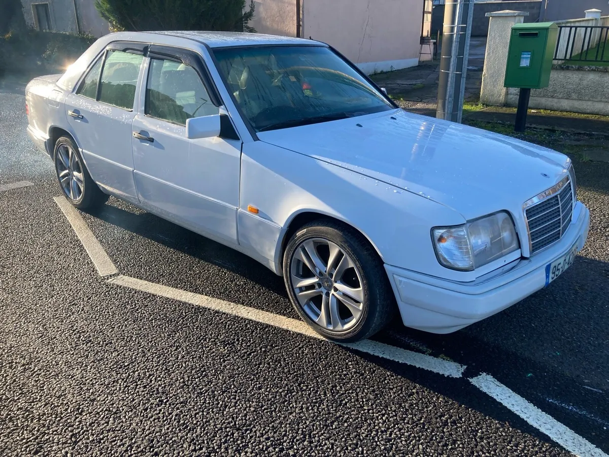 1995 Mercedes - Image 1
