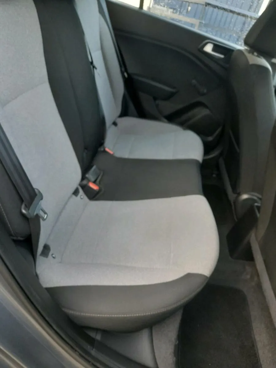 Hyundai i20 12 - Image 4