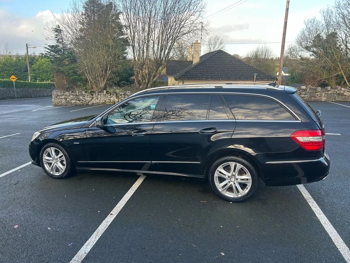 2012 Mercedes E220D  HEARSE - Image 2