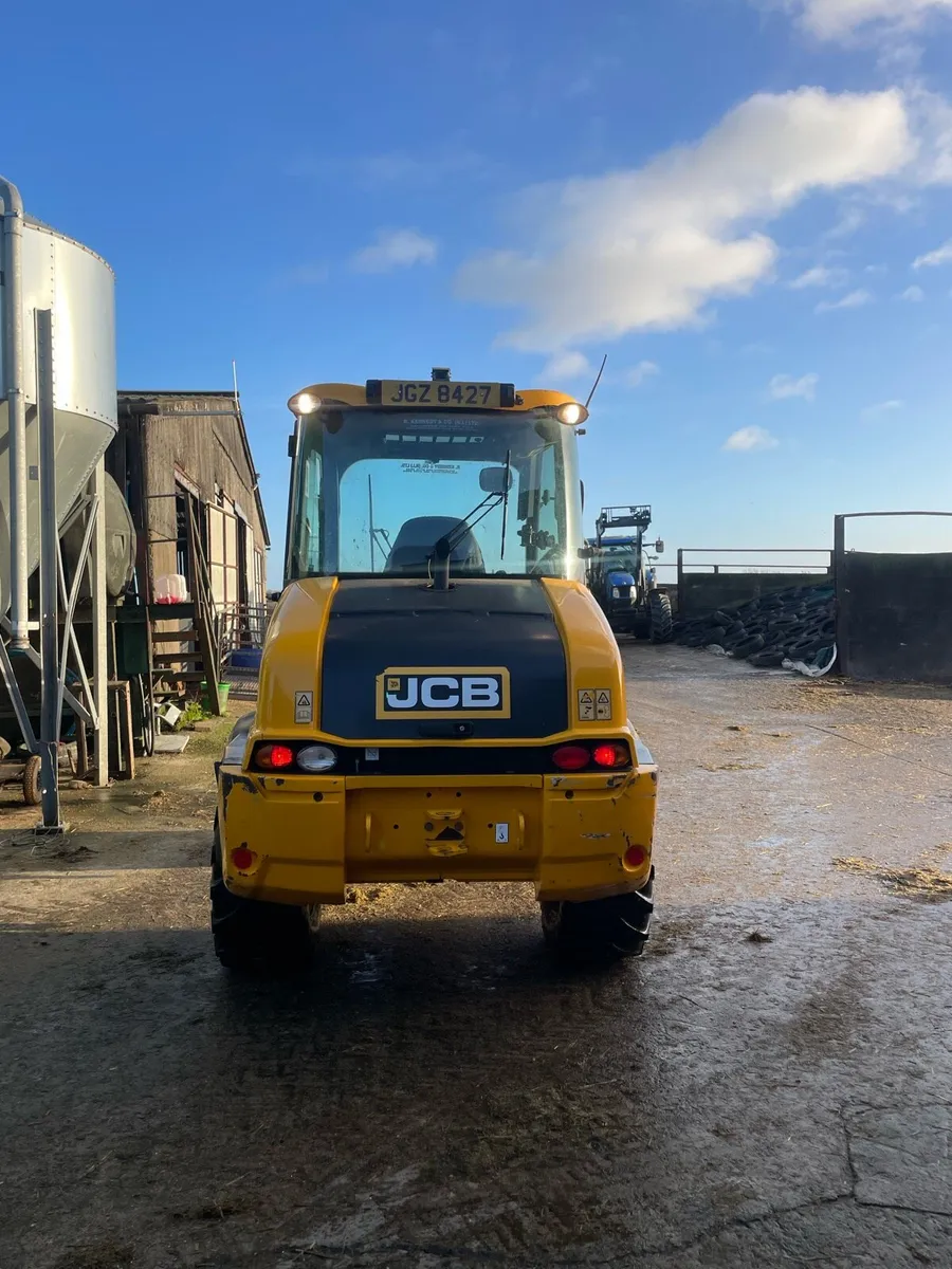 JCB TM220 - Image 3