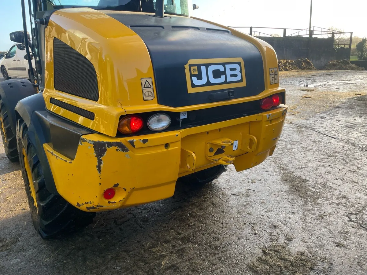 JCB TM220 - Image 4