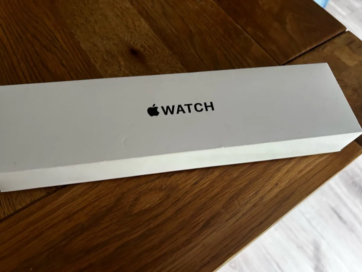 Apple Watch - Image 3