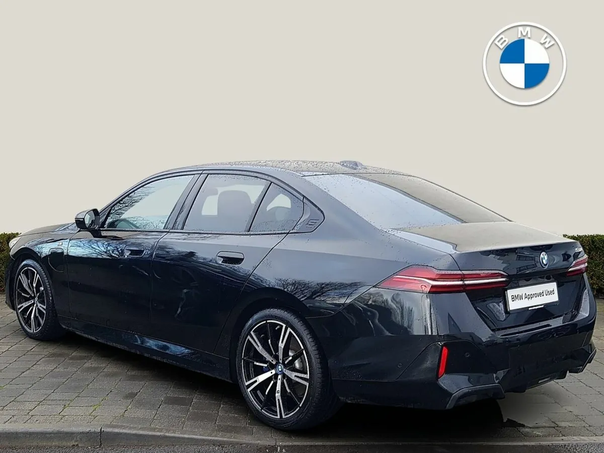 BMW 5-Series 530e M Sport - Image 3