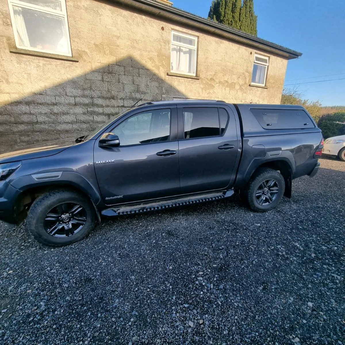 Toyota hilux - Image 1