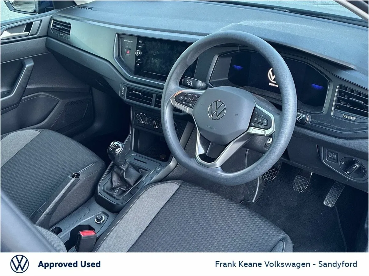 Volkswagen Polo *EX Demo* 1.0 MPI 80HP Manual @Fra - Image 4