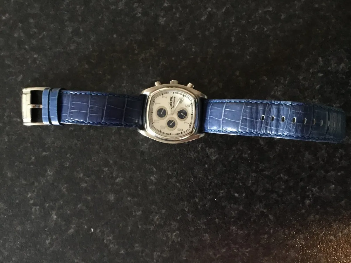 Fossil watch - Image 1